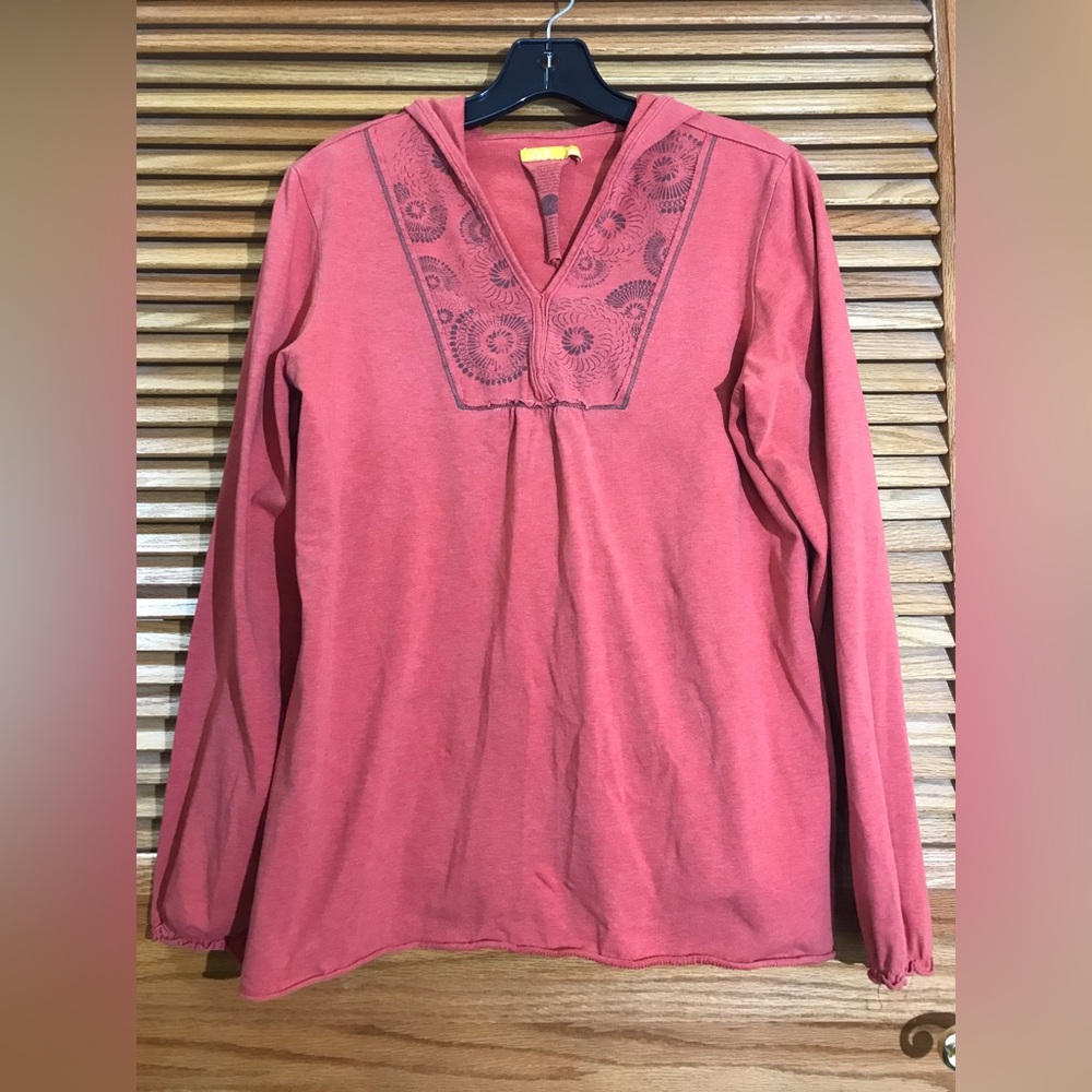 Lole Women’s Size Medium Orange/Red Hooded Long Sleeve V-Neck Shirt